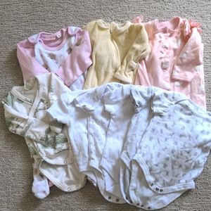 Baby girl 3-6M bundle. 3 sleepers, 1 kimono long sleeve, 5 short sleeve tshirts.